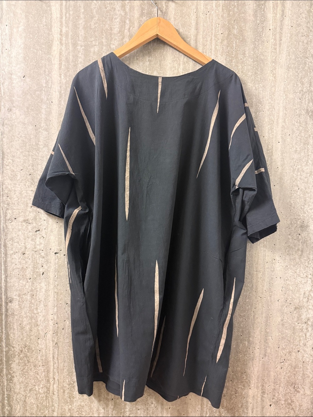 Women's Black Short-Sleeve Tee Dress with Beige Accent Slits